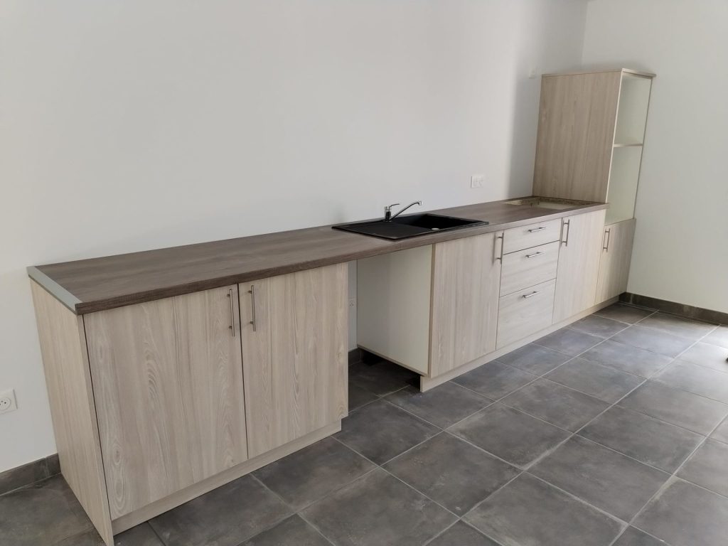 Cuisine moderne et minimaliste