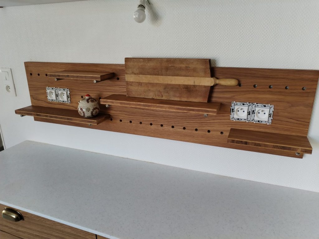 Étagère murale en bois moderne